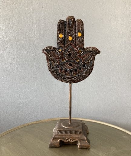 Pedestal Hamsa